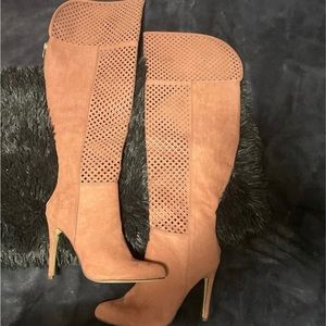 Size 9 from Shoedazzle -NEW